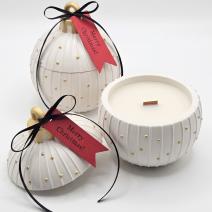 Lõhnaküünal Christmas Bauble Charming – Valge / Kuldne / Talvine võlu